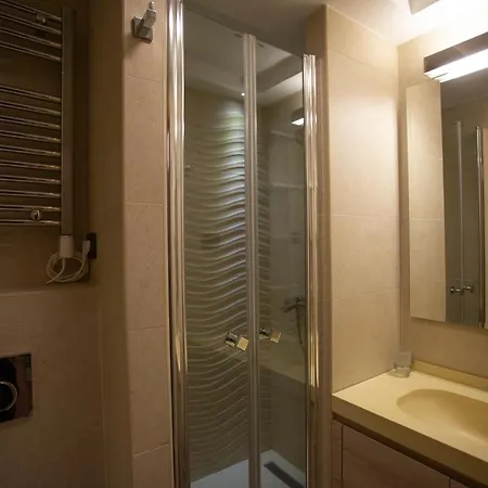 Ht Apartment *